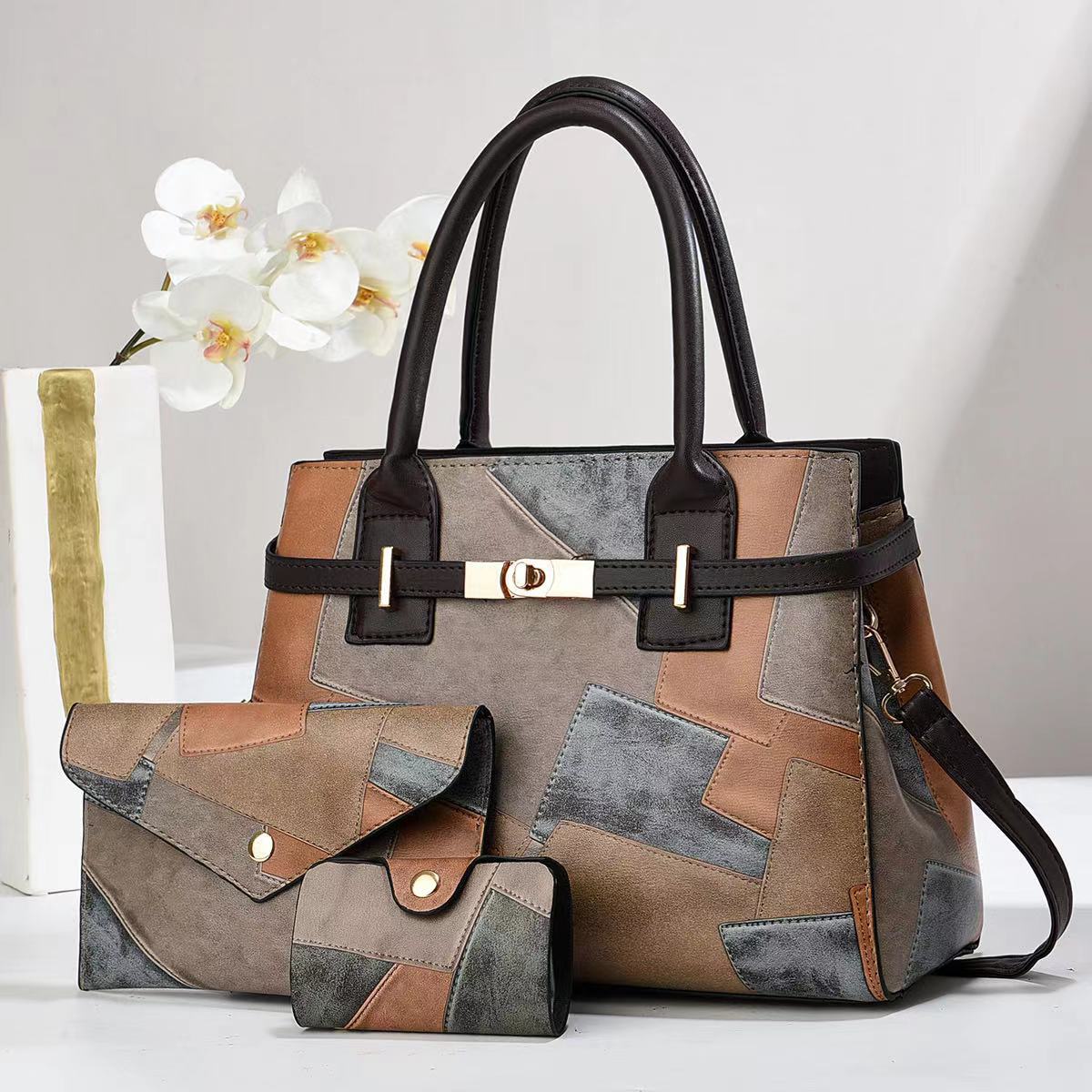 Large - capacity Crossbody Bag - MTX