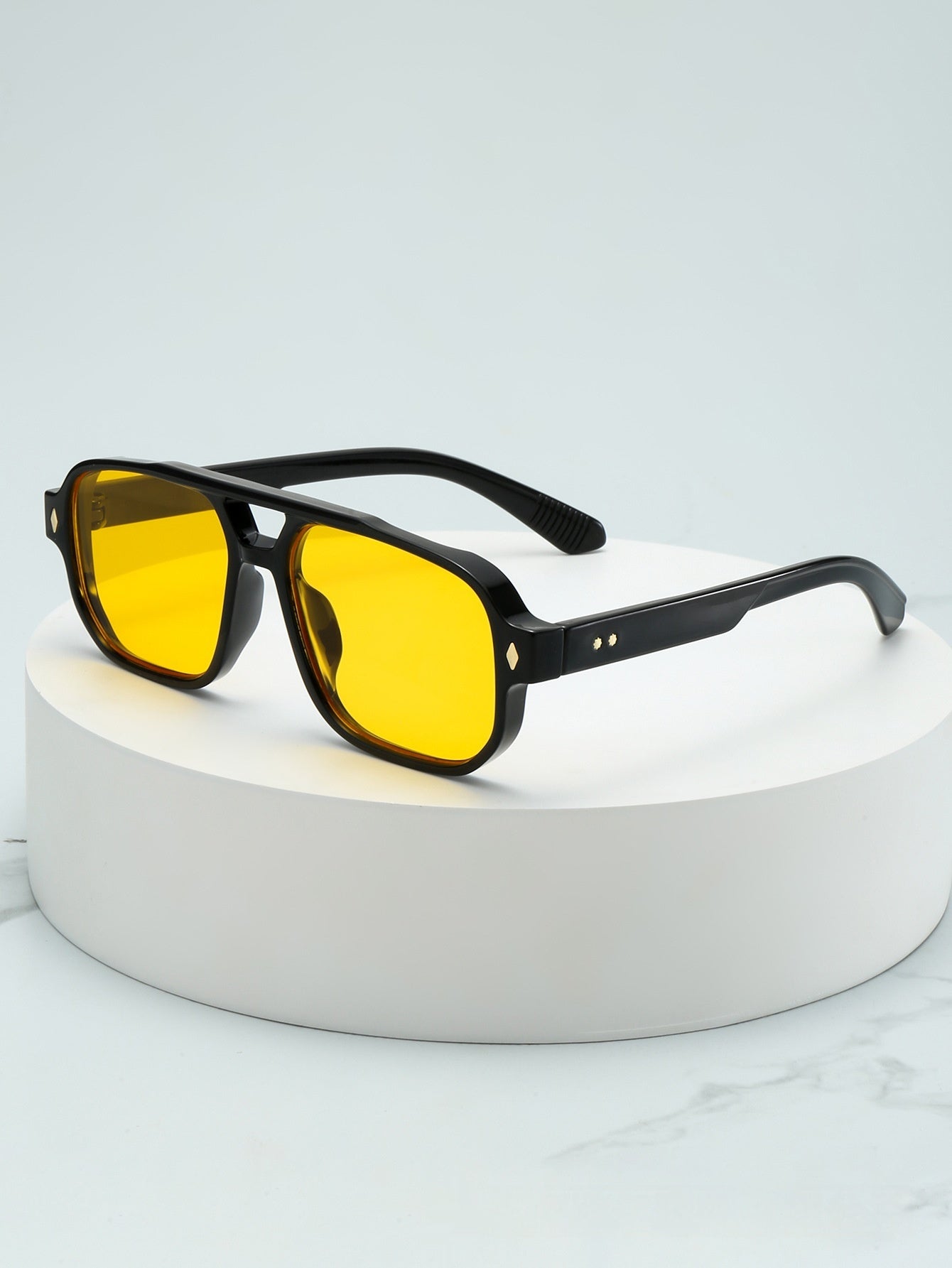 Square Sunglasses - MTX